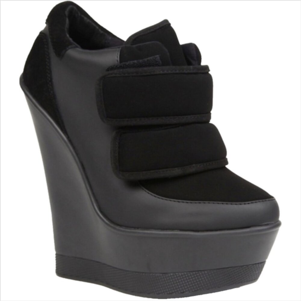NWOB KG By Kurt Geiger Strut Black Wedge Moto Ankle Boot